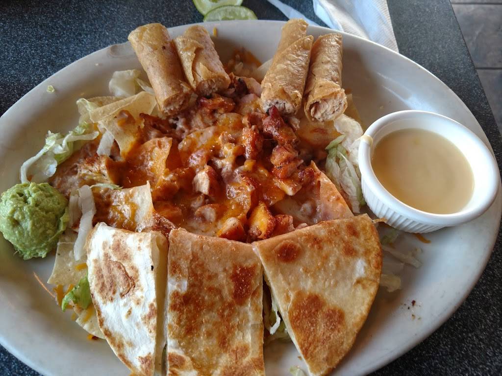 Jalapeños Restaurant | restaurant | 720 E Quinlan Pkwy, Quinlan, TX 75474, USA | 9033560485 OR +1 903-356-0485