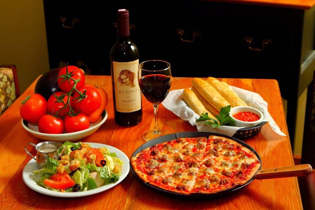 State Line Pizza Dyer | meal delivery | 183 Matteson St, Dyer, IN 46311, USA | 2198652922 OR +1 219-865-2922