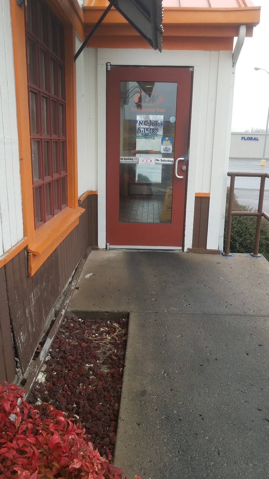 Long John Silvers | restaurant | 3152 E 51st St, Tulsa, OK 74105, USA | 9187491219 OR +1 918-749-1219