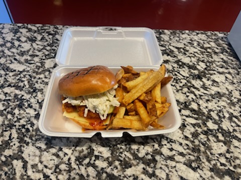 Kennett Chicken | restaurant | The Market at Liberty Place, 148 W State St, Kennett Square, PA 19348, USA | 4847328939 OR +1 484-732-8939