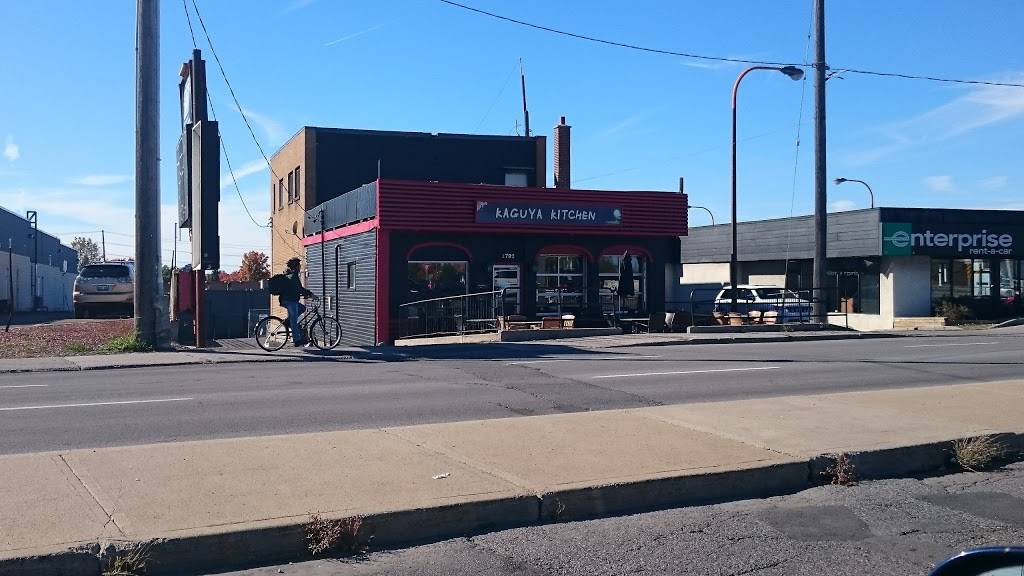 渥京大排挡 Small street Restaurant | restaurant | 1792 Bank St, Ottawa, ON K1V 7Y6, Canada | 6135213369 OR +1 613-521-3369