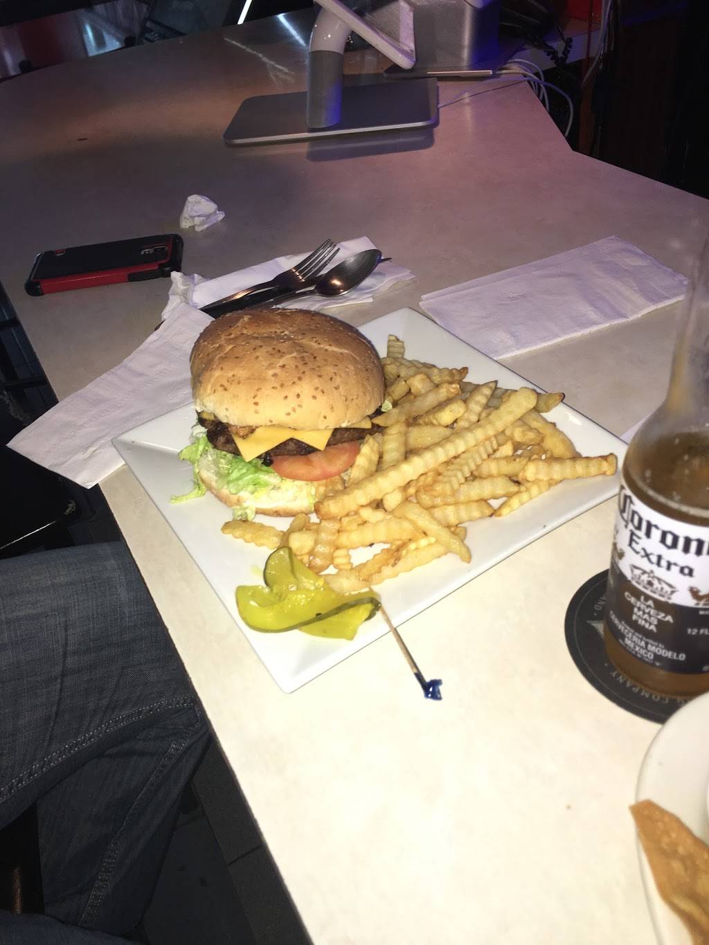 La Familia Grill House | meal takeaway | 876 4th Ave, Brooklyn, NY 11232, USA | 7183694046 OR +1 718-369-4046