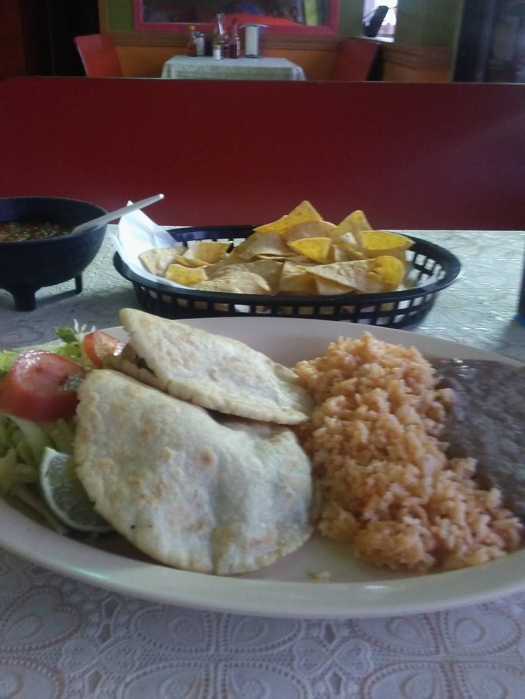 La Morenita Mexican Cafe | cafe | 1418 Darr St, Irving, TX 75061, USA | 9725793482 OR +1 972-579-3482