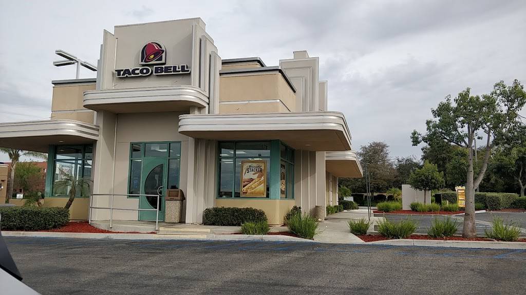 Taco Bell | meal takeaway | 3271 Business Park Dr, Vista, CA 92081, USA | 7607275912 OR +1 760-727-5912