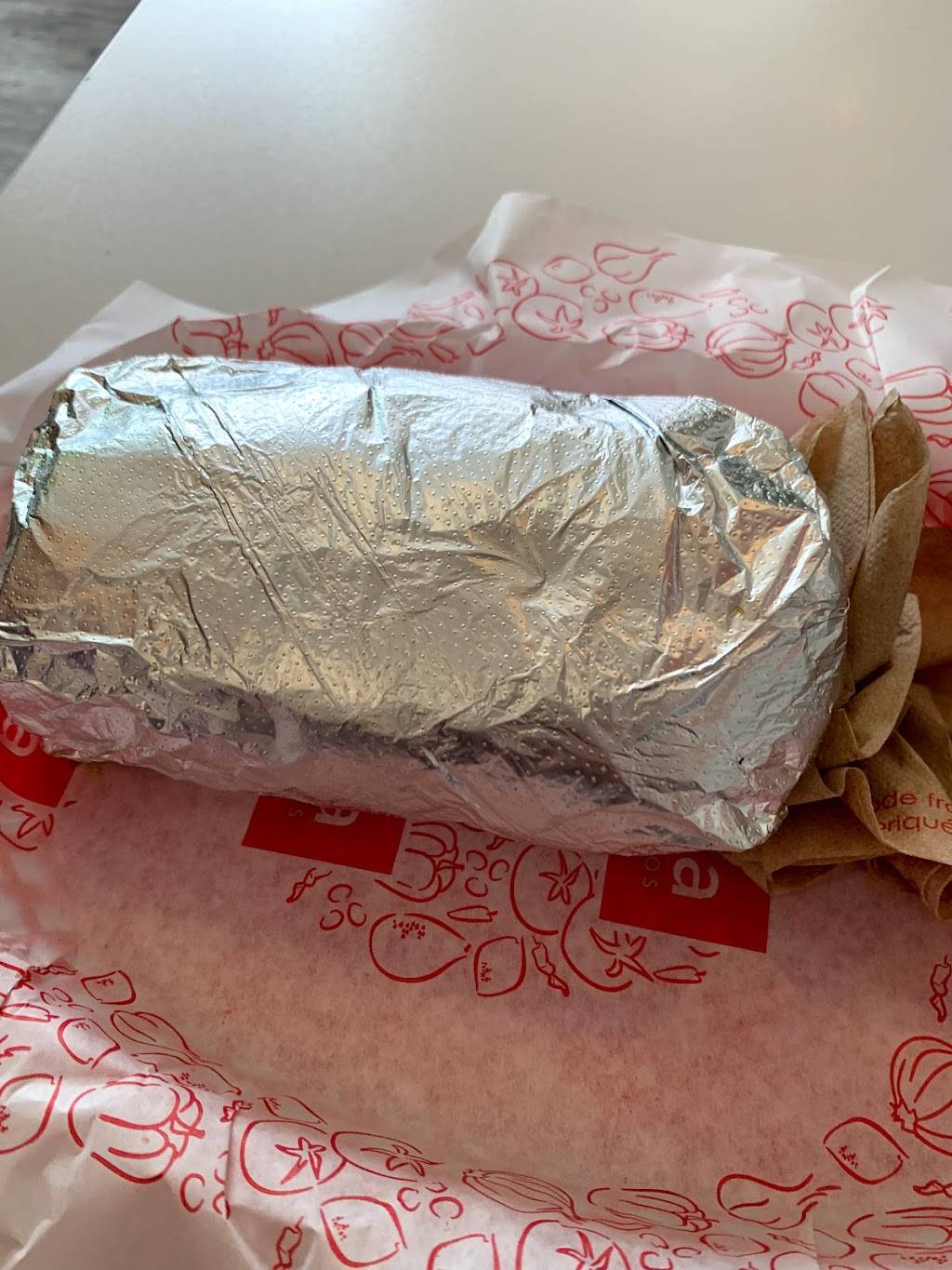 Quesada Burritos & Tacos | restaurant | 642 Yonge St #3, Barrie, ON L4N 4E6, Canada | 7057375225 OR +1 705-737-5225