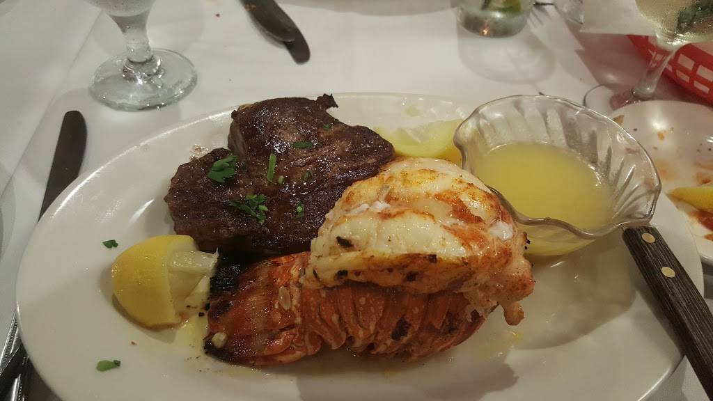 Sergios | restaurant | 5422 Merrick Rd, Massapequa, NY 11758, USA | 5165416554 OR +1 516-541-6554