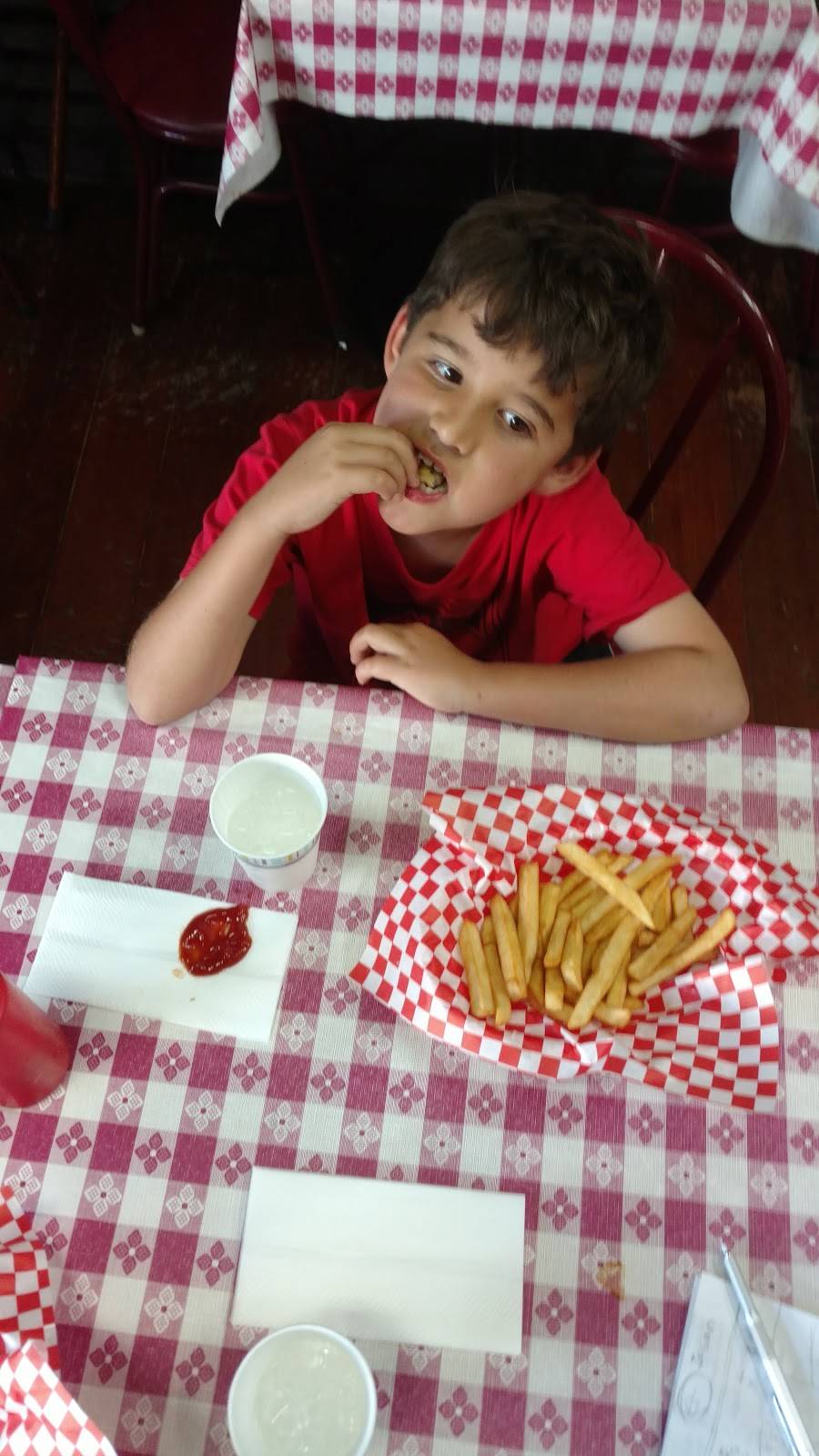 Chars Hot Dogs | restaurant | 131 1st St A, Benicia, CA 94510, USA | 7077454476 OR +1 707-745-4476