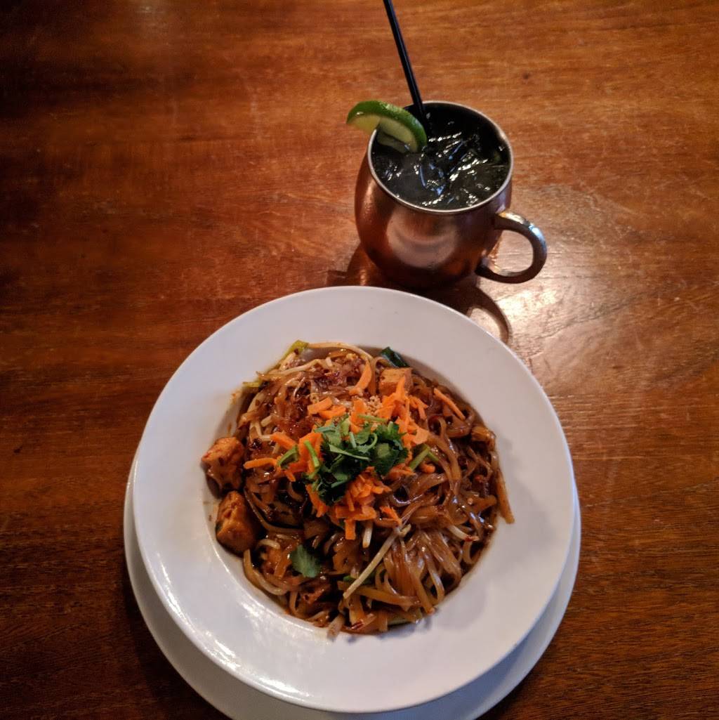 Basil Thai Restaurant Brewery District | restaurant | 460 S Front St, Columbus, OH 43201, USA | 6145250049 OR +1 614-525-0049