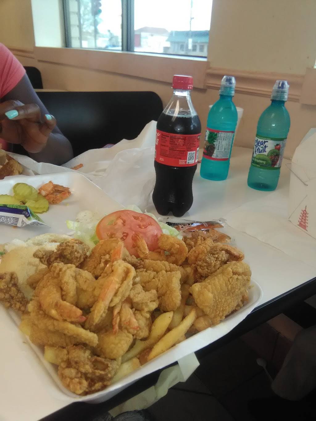 Lucky Jean Seafood | restaurant | 6746 Chef Menteur Hwy, New Orleans, LA 70126, USA | 5042457842 OR +1 504-245-7842