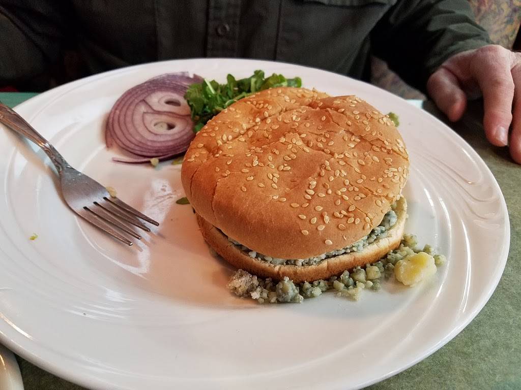 Ikaros Diner | restaurant | 909 Union Ave, New Windsor, NY 12553, USA | 8455672600 OR +1 845-567-2600