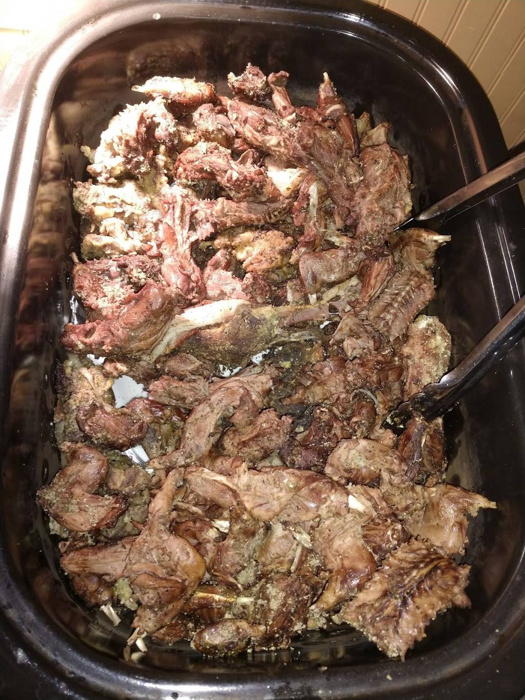 Millies Road House Bar | restaurant | 200 Middle St, Vienna, MD 21869, USA | 4103763130 OR +1 410-376-3130