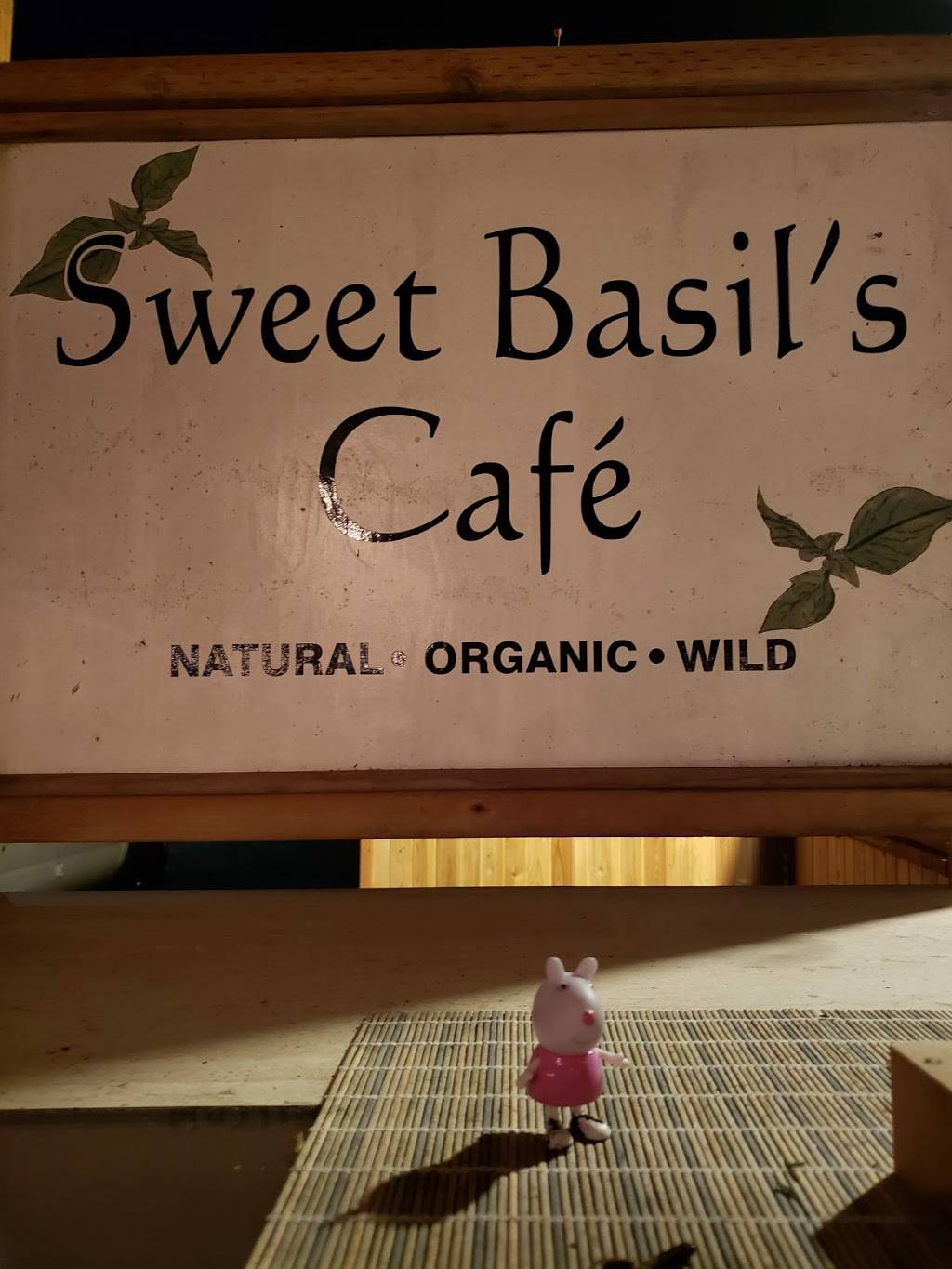 The Wine Bar at Sweet Basils Cafe | restaurant | 271 N Hemlock St, Cannon Beach, OR 97110, USA | 5034361539 OR +1 503-436-1539