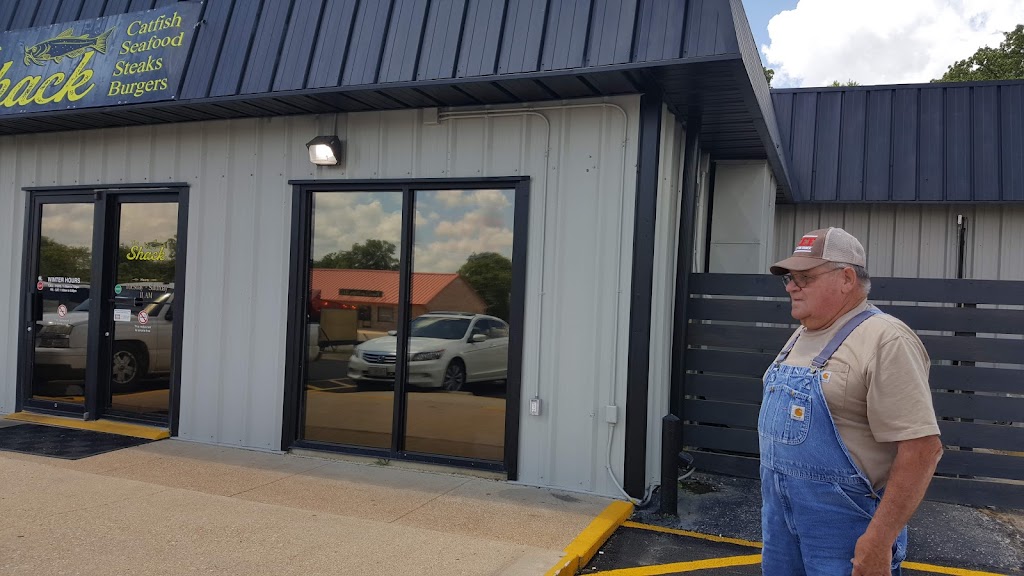 Fish Shack | restaurant | 613 Porter Wagoner Blvd, West Plains, MO 65775, USA | 4172562555 OR +1 417-256-2555