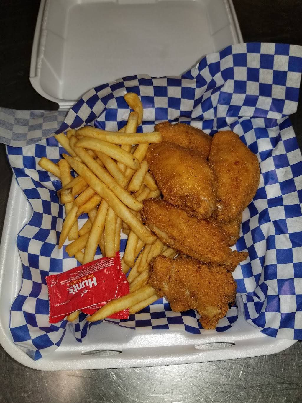 Mjs Tastys Chicken Waffles & BBQ | restaurant | 8603 14th Ave S, Seattle, WA 98108, USA | 2063560468 OR +1 206-356-0468