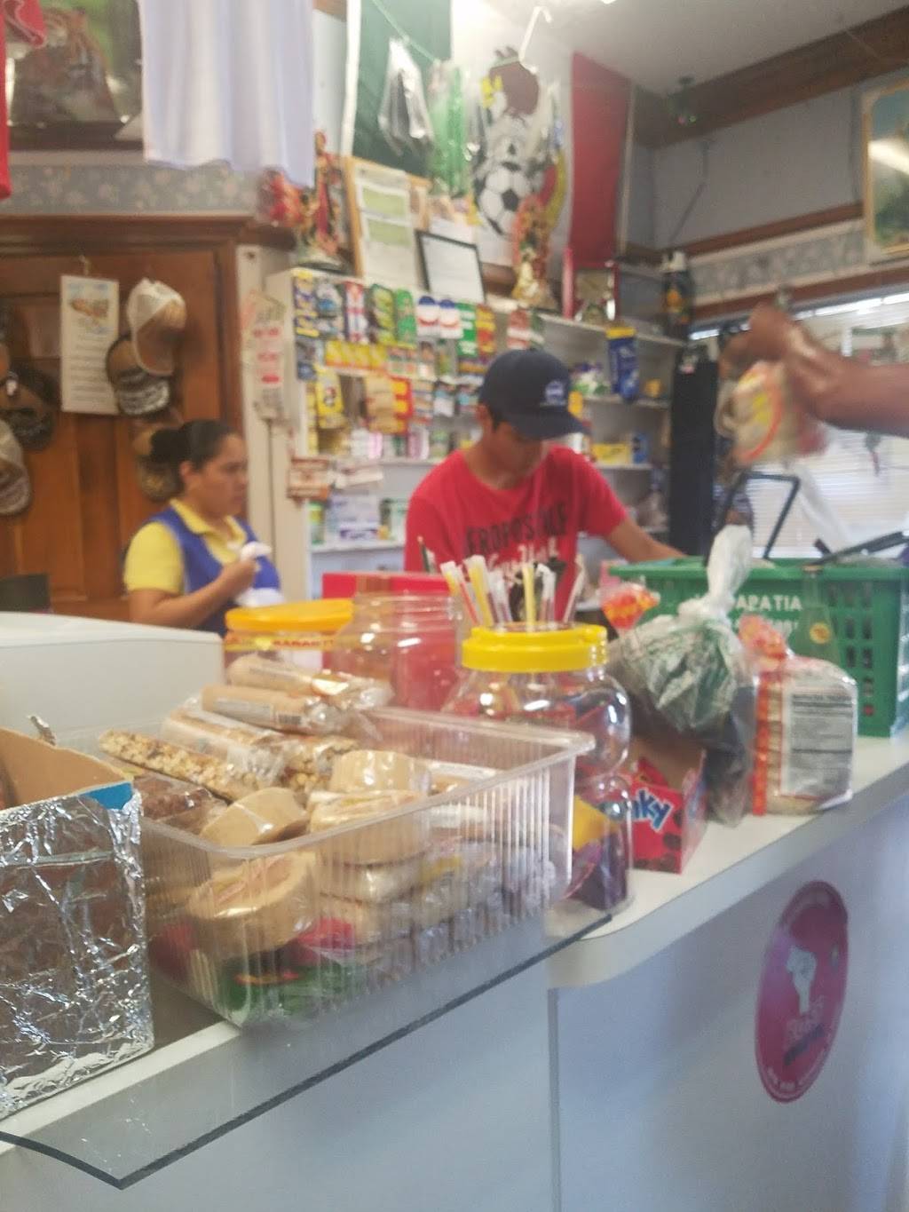 LA TAPATIA MEAT MARKET AND RESTAURANT | restaurant | 2113 Citrus Blvd, Leesburg, FL 34748, USA | 3523159555 OR +1 352-315-9555