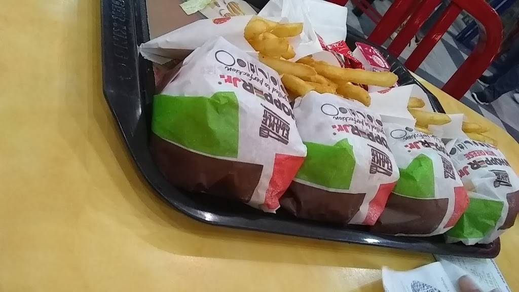 Burger King | restaurant | Blvd. Cucapah 21246, Jardin Dorado, 22530 Tijuana, B.C., Mexico | 015552555241 OR +52 55 5255 5241