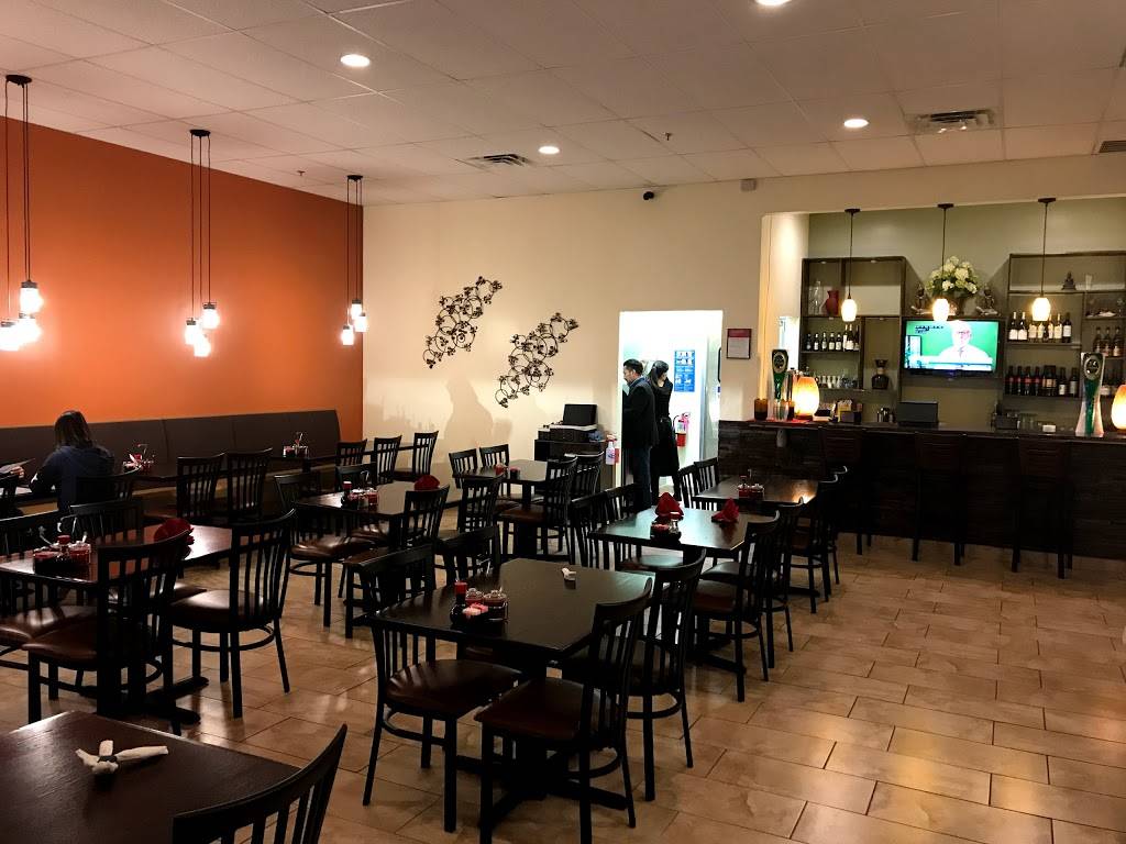 Yayas Thai Restaurant | restaurant | 9226 Potranco Rd #103, San Antonio, TX 78251, USA | 2102815215 OR +1 210-281-5215