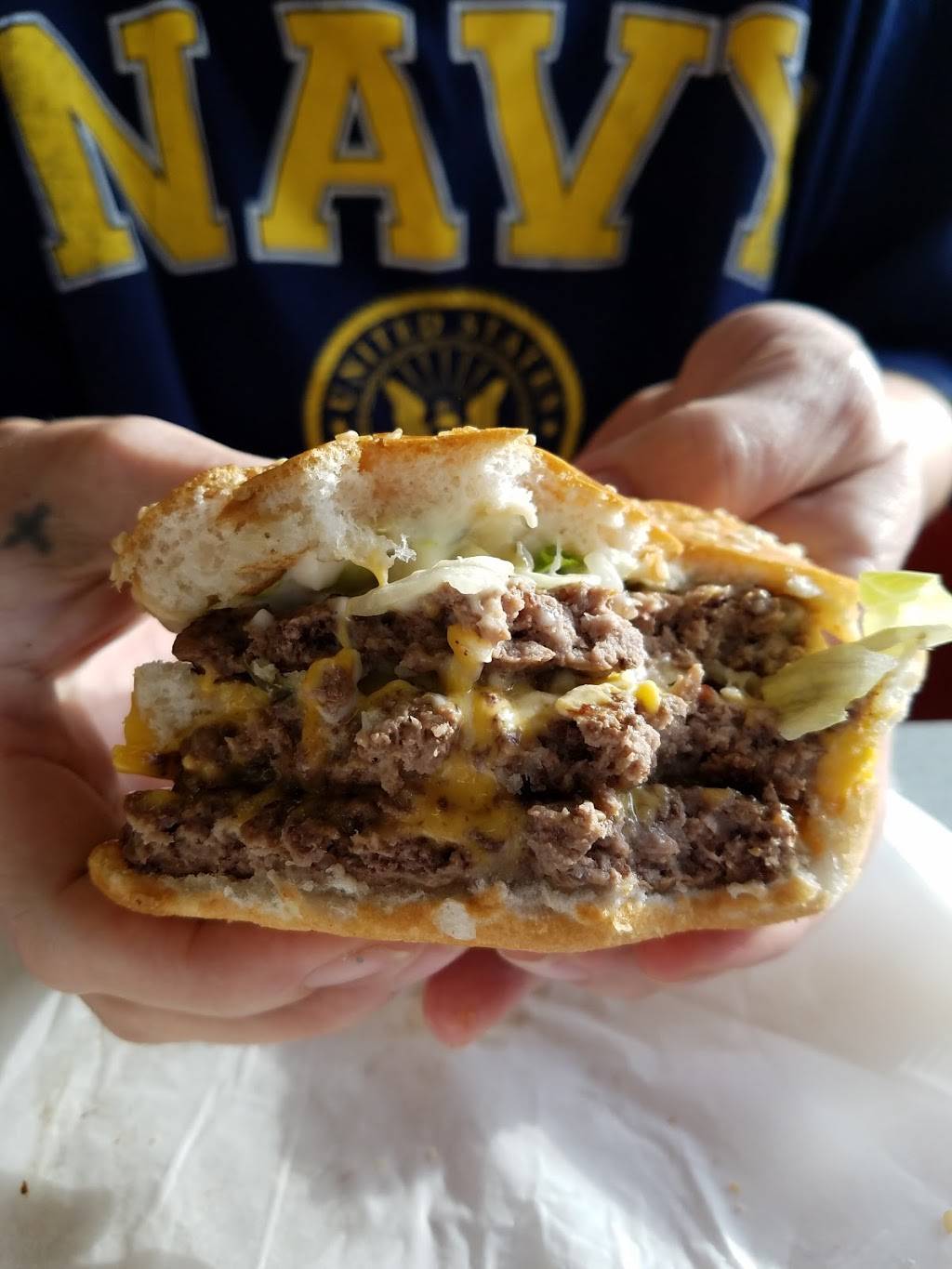 Loders Shake Shoppe | restaurant | 6983 Royalton Rd, Cleveland, OH 44133, USA | 4402376020 OR +1 440-237-6020