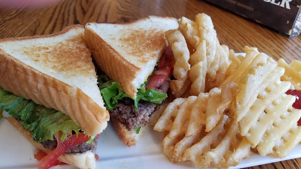 Blue & Gray Bar & Grill | restaurant | 2 Baltimore St, Gettysburg, PA 17325, USA | 7173341999 OR +1 717-334-1999