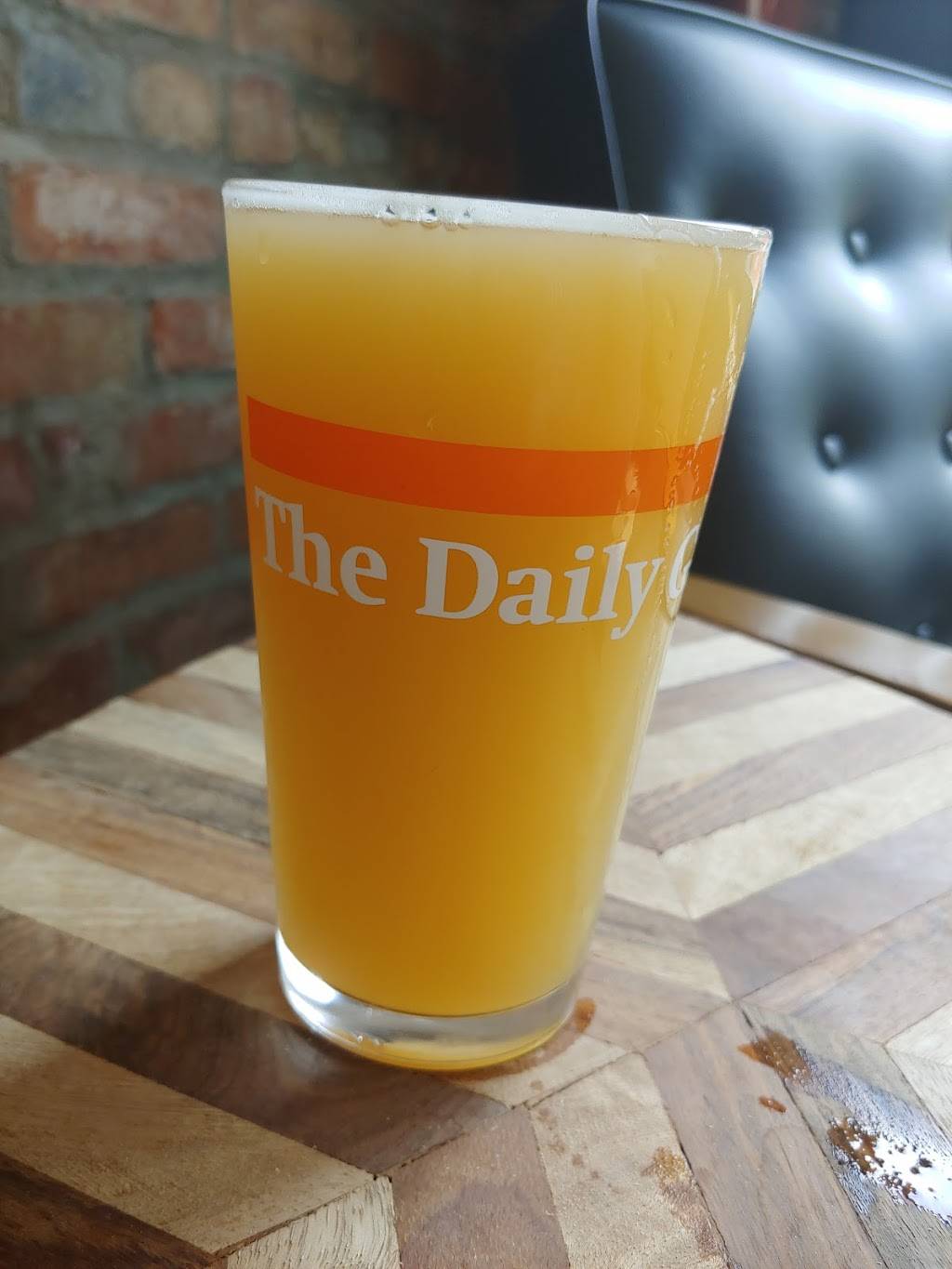 The Daily Growler - German Village/Brewery District | restaurant | 702 S High St, Columbus, OH 43206, USA | 6147062749 OR +1 614-706-2749