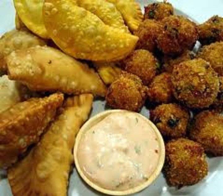 Casa Latina Restaurant | restaurant | 527 N 7th St, Allentown, PA 18102, USA | 6108212748 OR +1 610-821-2748