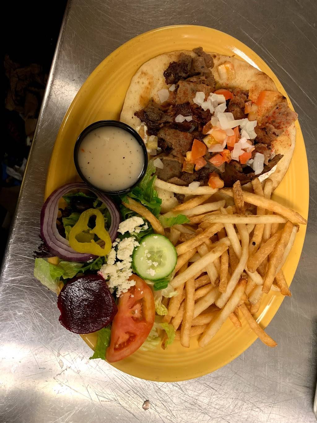 Valiant Bar and Grill | restaurant | 1120 S Main St, Chelsea, MI 48118, USA | 7344757714 OR +1 734-475-7714