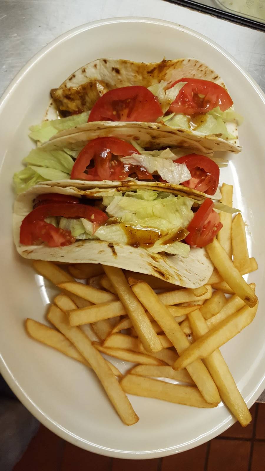 One Love Lounge Caribbean Restaurant | restaurant | 2315 S Cooper St, Arlington, TX 76015, USA | 6823234950 OR +1 682-323-4950