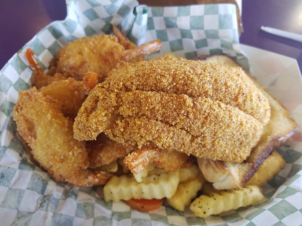 Phat Matts Hot Wings | restaurant | 2451 W Ledbetter Dr, Dallas, TX 75233, USA | 2143339464 OR +1 214-333-9464