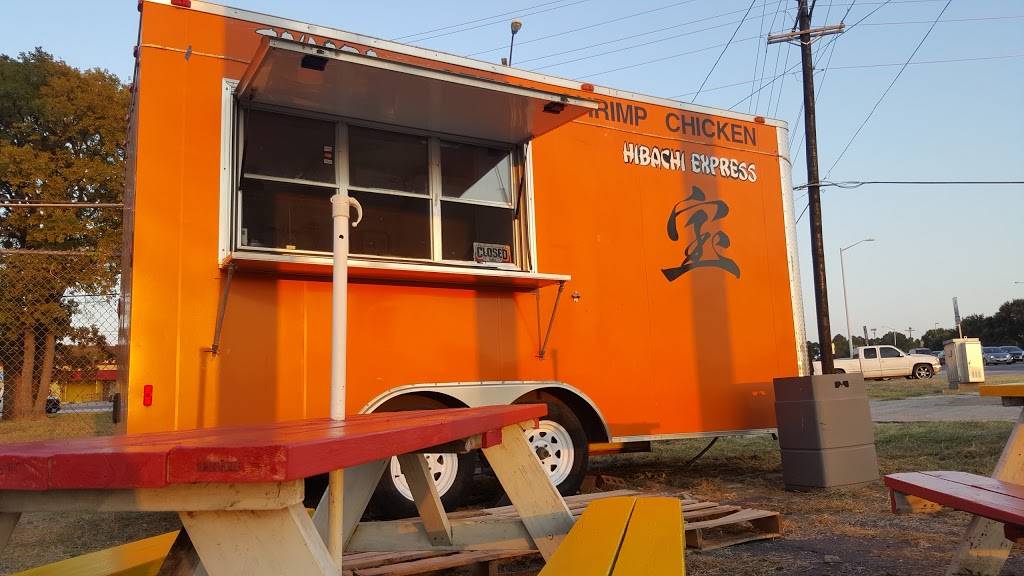 takara hibachi express | restaurant | 1025 Dallas Dr, Denton, TX 76205, USA | 4695313128 OR +1 469-531-3128