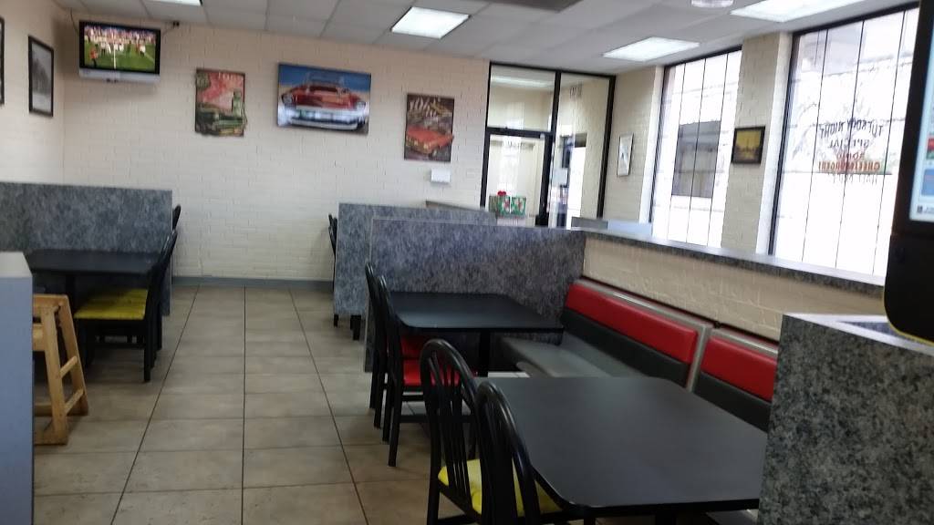 Sonic Drive-In | restaurant | 1425 N Loop 12, Irving, TX 75061, USA | 9724385720 OR +1 972-438-5720