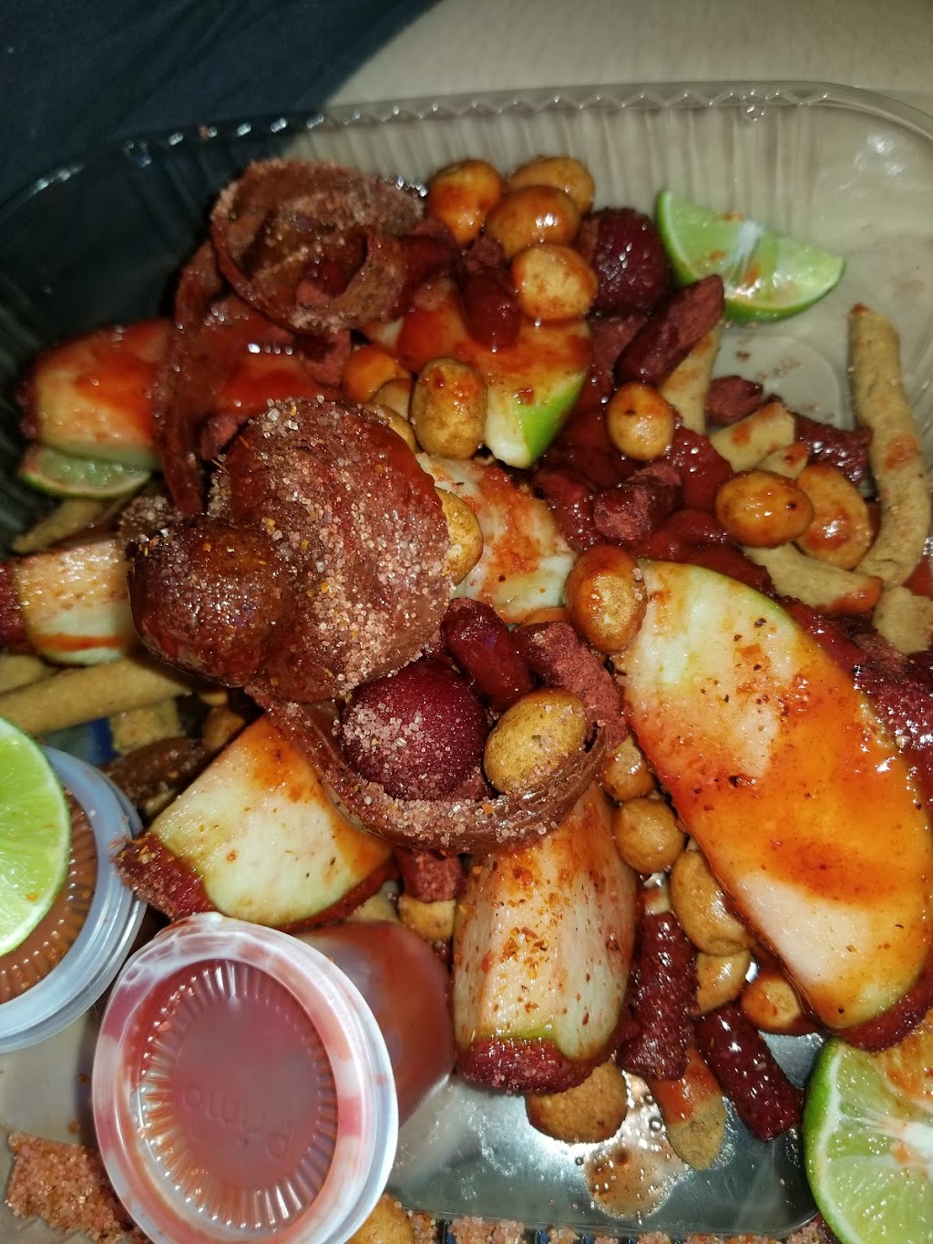 Calexico Apples | restaurant | 210 E Cole Blvd #2, Calexico, CA 92231, USA | 7608860636 OR +1 760-886-0636