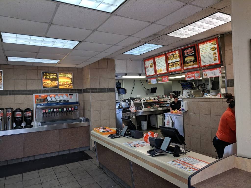 Whataburger | restaurant | 1800 TX-71, La Grange, TX 78945, USA | 9799689868 OR +1 979-968-9868