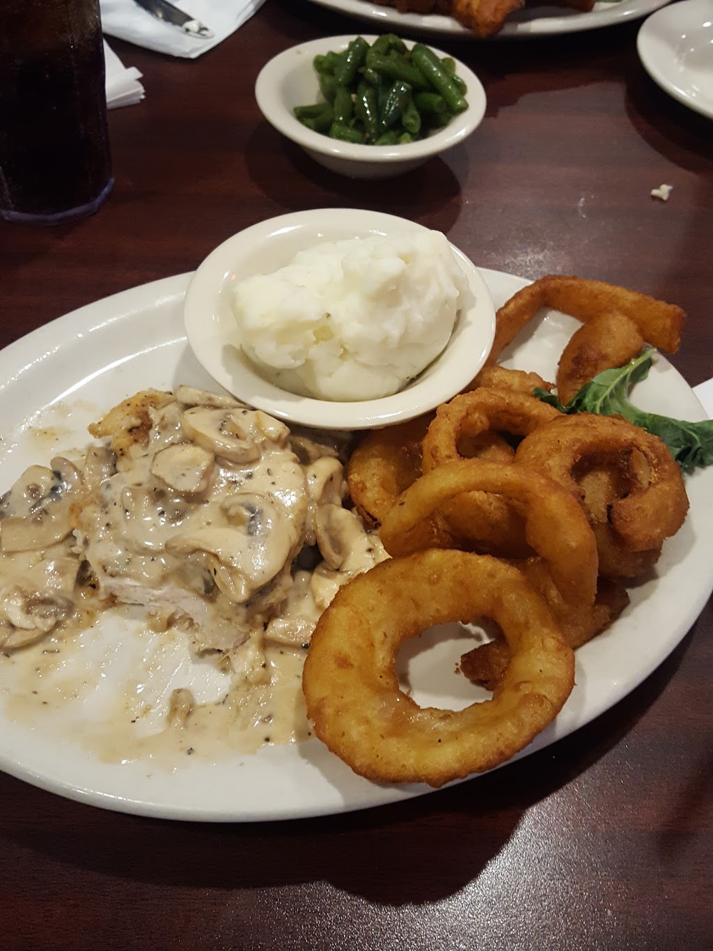 Lord Ashleys Pub | restaurant | 11703 Pendleton Pike, Indianapolis, IN 46236, USA | 3178267860 OR +1 317-826-7860