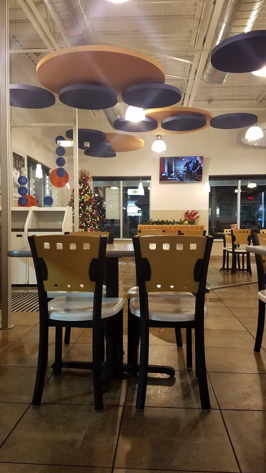 White Castle | restaurant | 179 E Reynolds Rd, Lexington, KY 40517, USA | 8592726176 OR +1 859-272-6176