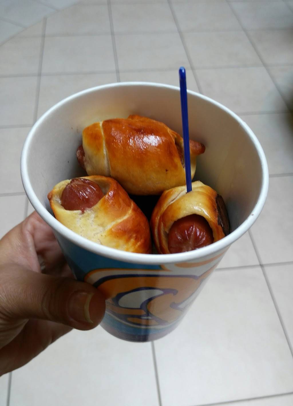 Auntie Annes | restaurant | 4125 Cleveland Ave Unit 57, Fort Myers, FL 33901, USA | 2392756333 OR +1 239-275-6333