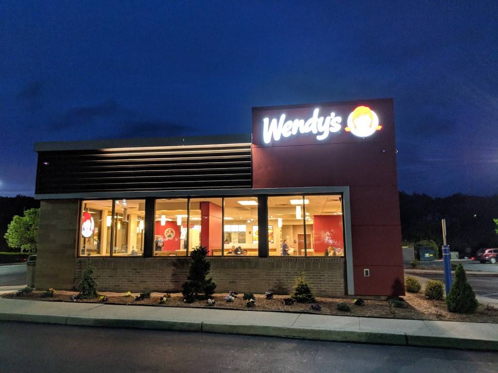 Wendys | restaurant | 330 Larkin Dr, Monroe, NY 10950, USA | 8457742747 OR +1 845-774-2747