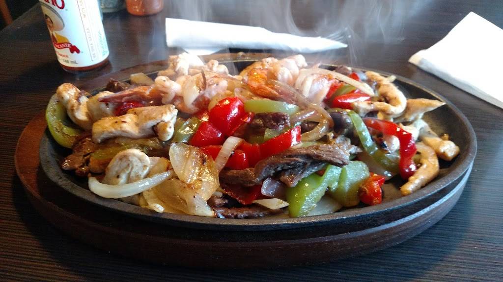 Costa Azul Restaurant | restaurant | 2401 S Fairview St, Santa Ana, CA 92704, USA | 7144347544 OR +1 714-434-7544