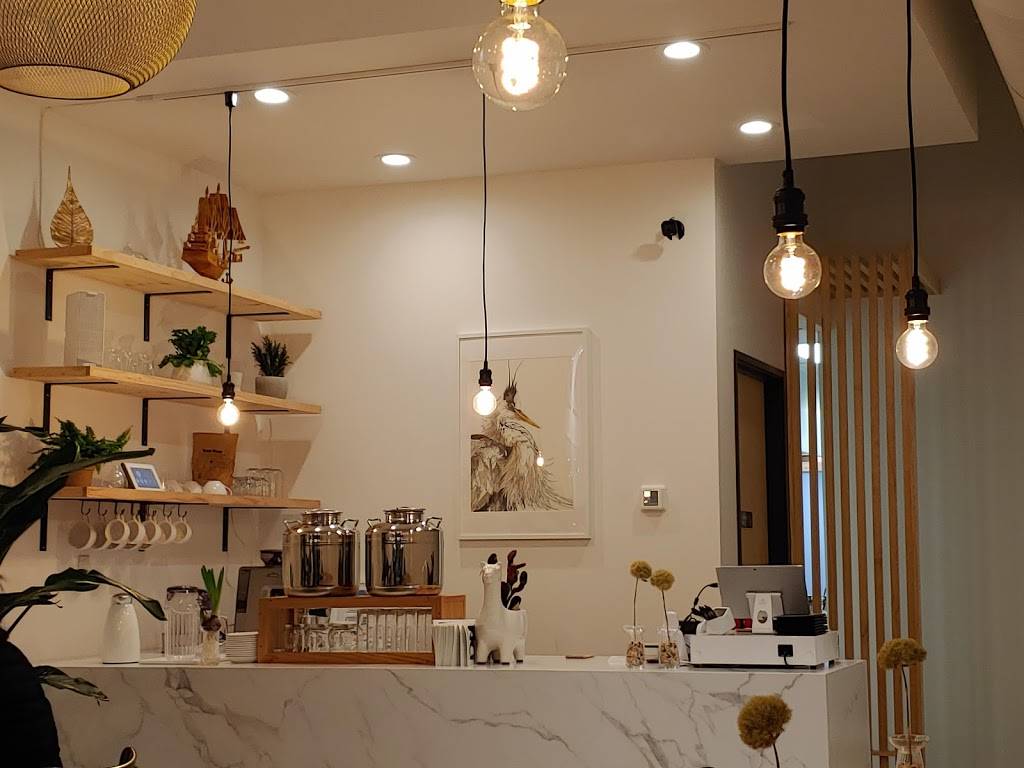 Ari District Thai Bistro | restaurant | 2525 Inwood Rd #123, Dallas, TX 75235, USA | 4697780075 OR +1 469-778-0075