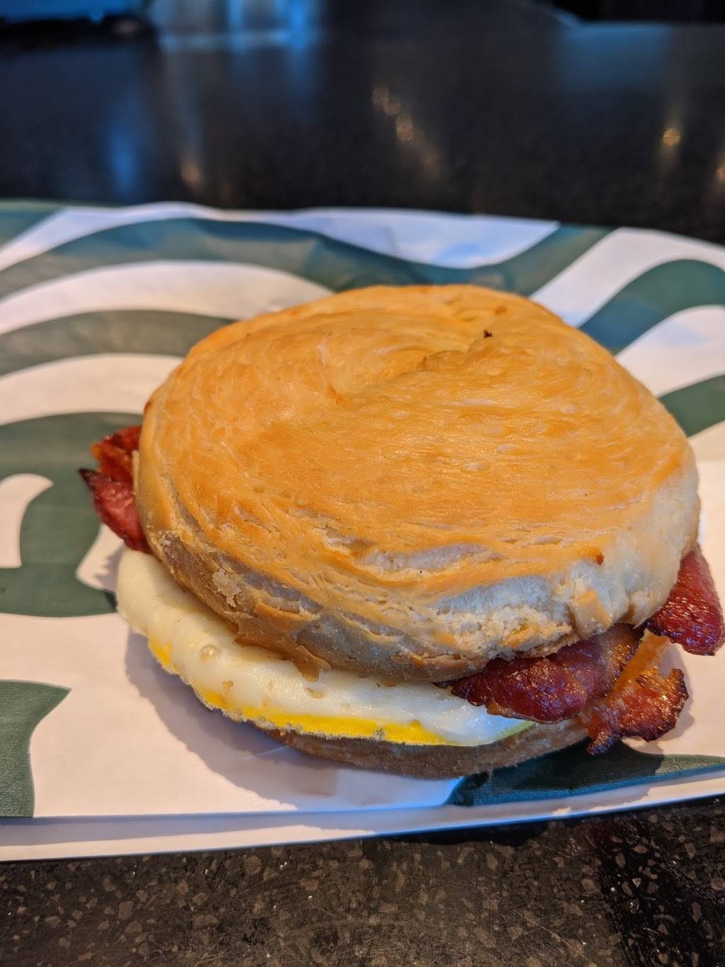 Starbucks | cafe | 2500 Monument Rd, Jacksonville, FL 32225, USA | 9049963664 OR +1 904-996-3664