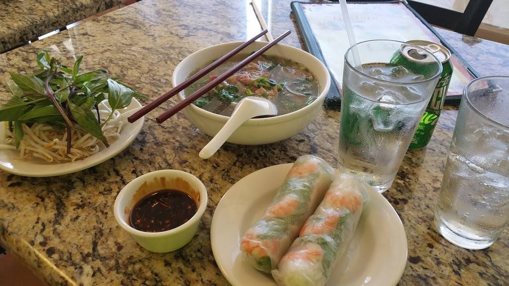 Da Vang Restaurant | restaurant | 4538 N 19th Ave, Phoenix, AZ 85015, USA | 6022423575 OR +1 602-242-3575