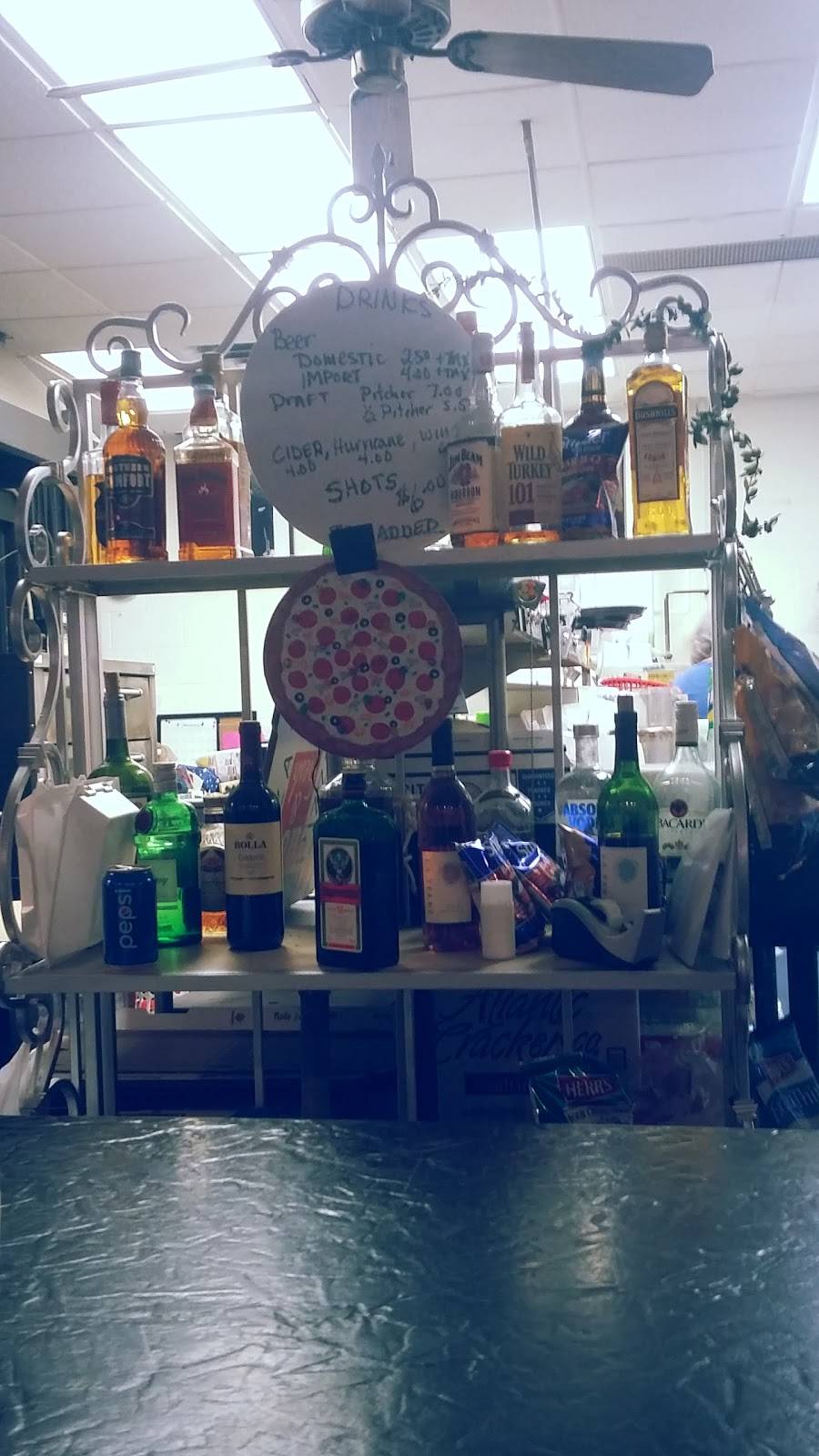 Pizza Pub & Patio | restaurant | 1 W Broadway St, Wellston, OH 45692, USA | 7403846682 OR +1 740-384-6682