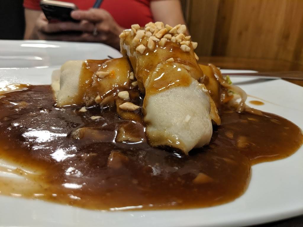 Maxs Restaurant, Cuisine of the Philippines | restaurant | 16830 Southcenter Pkwy, Tukwila, WA 98188, USA | 2066986297 OR +1 206-698-6297