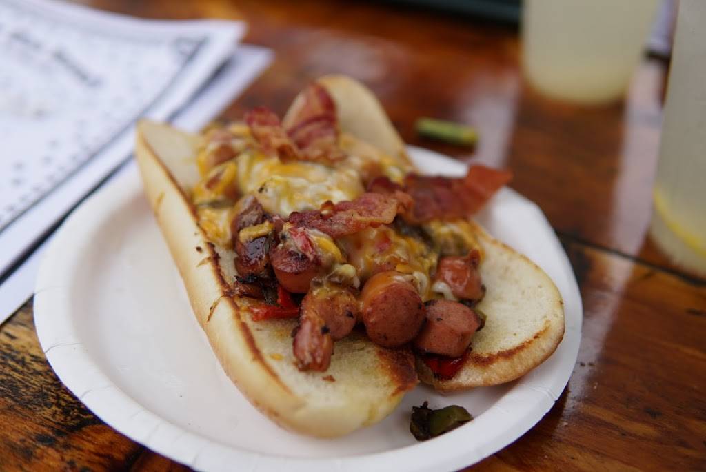 Dog House | restaurant | 189 Lower County Rd, Dennis Port, MA 02639, USA | 5083987774 OR +1 508-398-7774