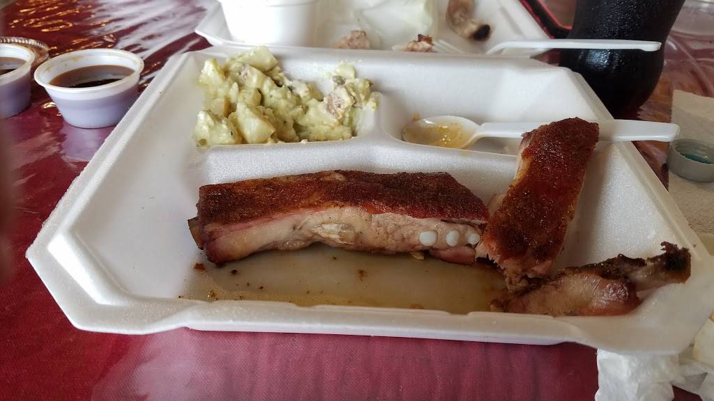 Lil Benny’s Smokehouse | restaurant | 881 Wimbish Rd, Macon, GA 31210, USA | 4782385297 OR +1 478-238-5297