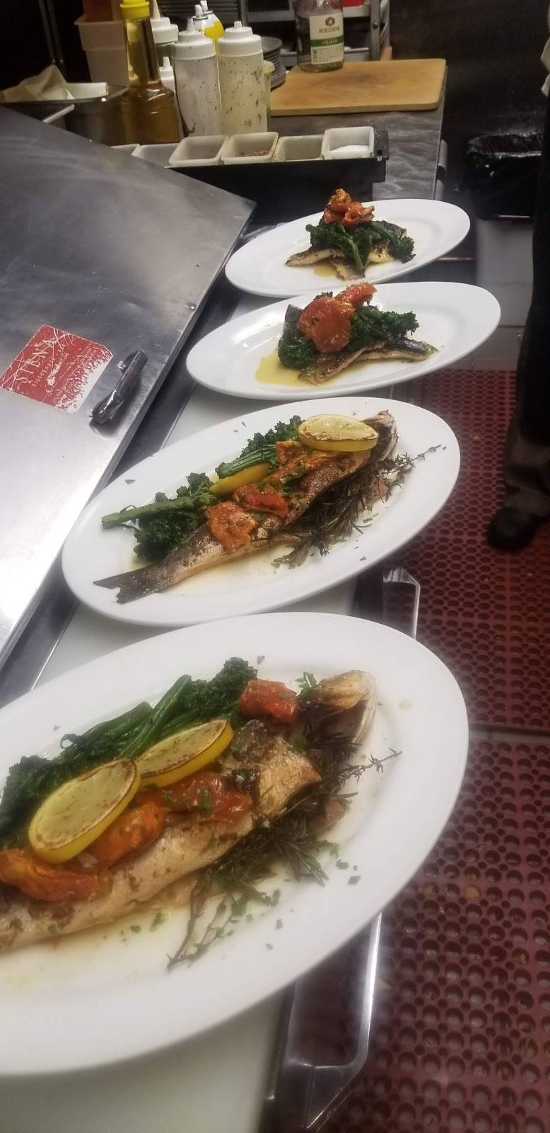 Siena | restaurant | 533 Kings Hwy, Brooklyn, NY 11223, USA | 7186765024 OR +1 718-676-5024