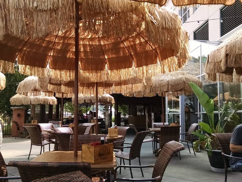 The Cove Bay-Side Restaurant & Tavern | restaurant | 2 State St, Erie, PA 16507, USA | 8144547160 OR +1 814-454-7160