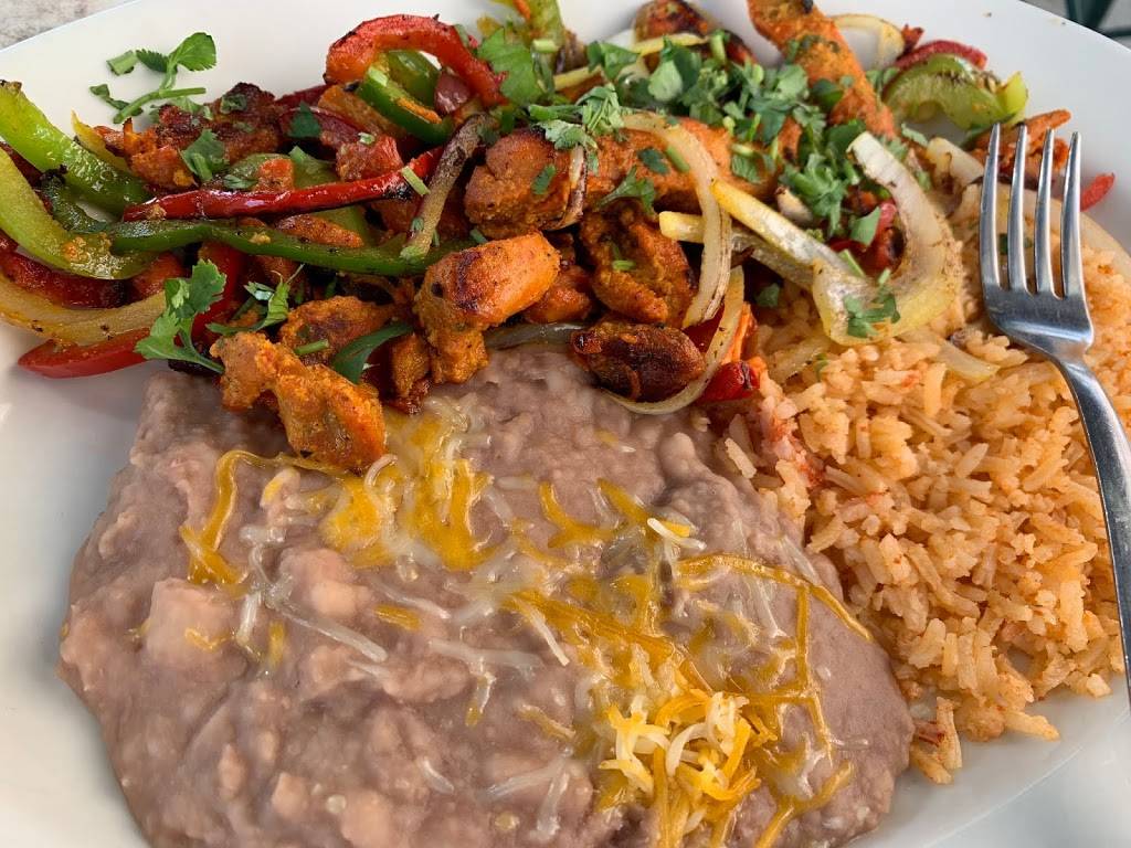 Tacos Mi Pueblo | restaurant | 2701 S Rose Ave # C101, Oxnard, CA 93033, USA | 8054832626 OR +1 805-483-2626