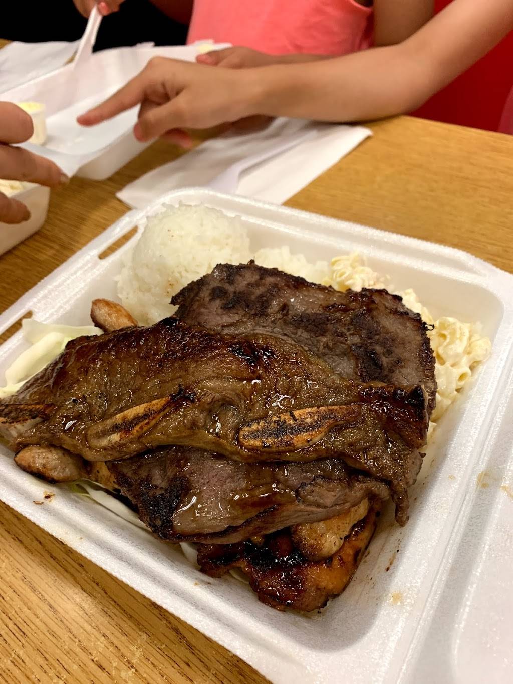 L & L Drive-Inn | restaurant | 66-197 Kamehameha Hwy, Haleiwa, HI 96712, USA | 8086374700 OR +1 808-637-4700