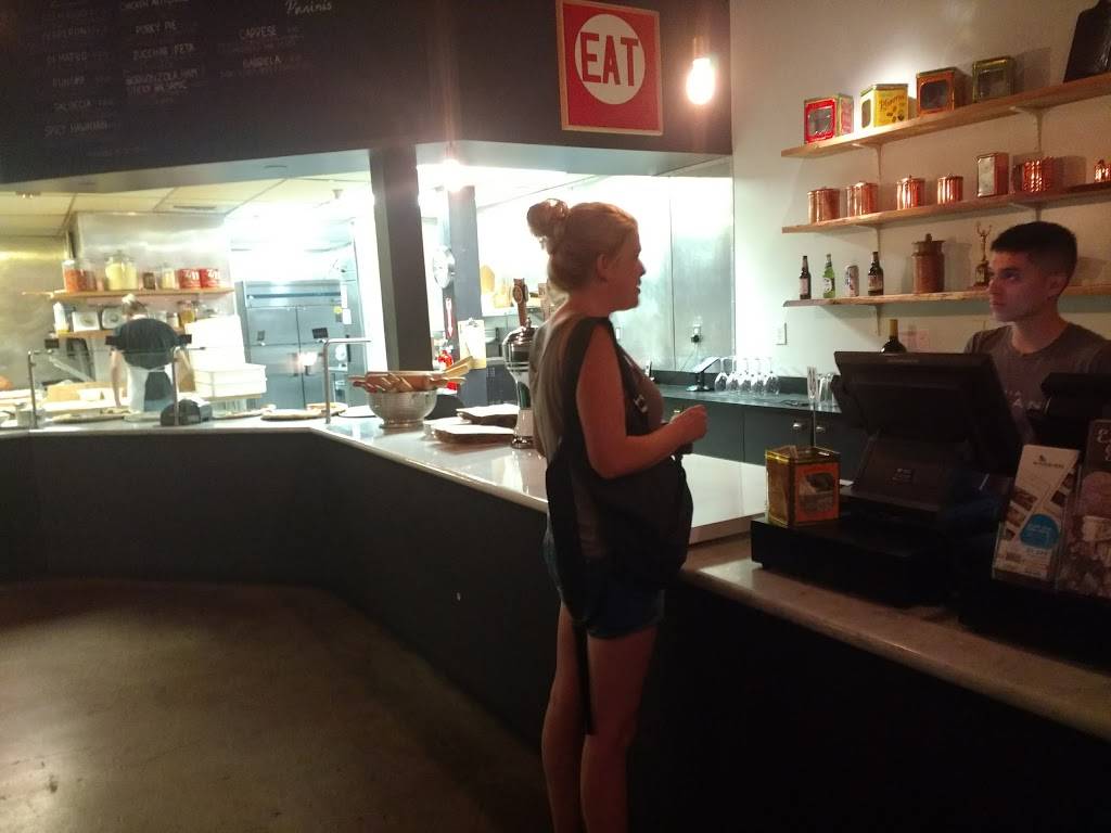 Pizzeria Urbano | restaurant | 1050 20th St, Sacramento, CA 95811, USA | 9164471255 OR +1 916-447-1255