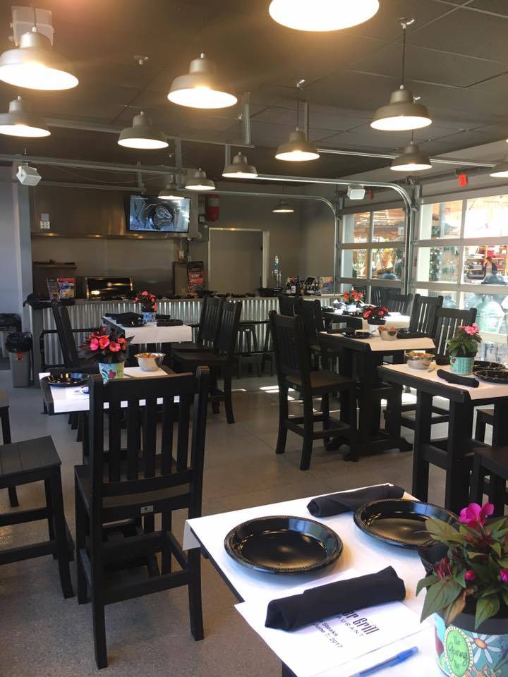 Sullys Grill at Sullivan Hardware & Garden | restaurant | 6955 N Keystone Ave, Indianapolis, IN 46220, USA | 3172559230 OR +1 317-255-9230